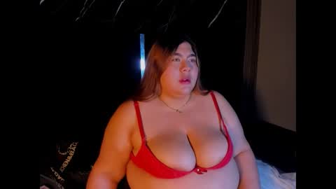 TiffanyMonrow online show from May 12, 2:03 pm