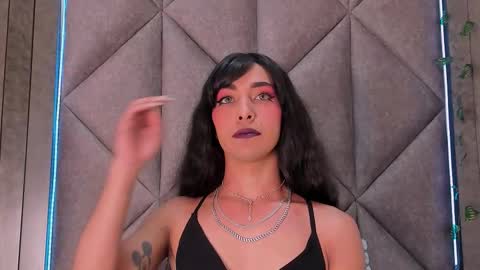 Tiffany  online show from October 27, 7:51 pm