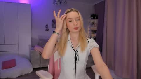 Tiffany online show from December 2, 3:23 am