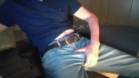 Snapshot of tigerjow941808 chatting on April 11, 8:13 pm tigerjow941808 online show from April 11, 8:13 pm