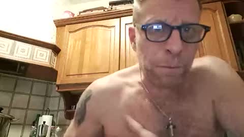 Snapshot of tigermatt76e chatting on February 22, 6:17 pm tigermatt76e online show from February 22, 6:17 pm