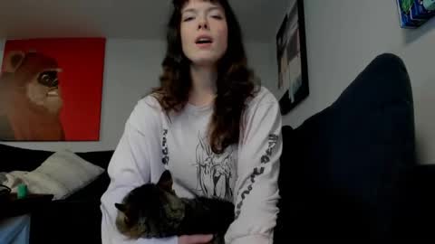 Snapshot of tiggerrosey chatting on September 26, 6:01 pm   All my Links online show from September 26, 6:01 pm