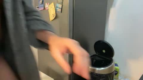 Snapshot of tiggertown chatting on September 21, 11:12 am Londonlad online show from September 21, 11:12 am