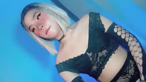 tight_elliana online show from November 22, 6:29 pm