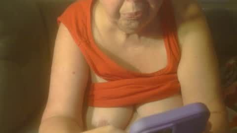 Snapshot of tight_kitty55 chatting on September 23, 7:17 pm tight Kitty55 online show from September 23, 7:17 pm