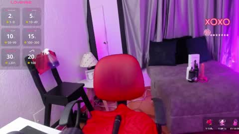 tiinajonus_ online show from June 16, 4:37 am