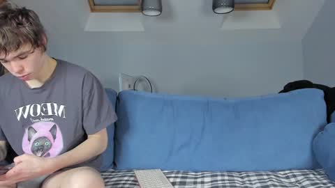 Snapshot of tim_milll chatting on February 2, 5:42 am Tim online show from February 2, 5:42 am