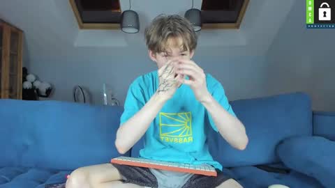 Snapshot of tim_milll chatting on March 5, 7:38 pm Tim online show from March 5, 7:38 pm