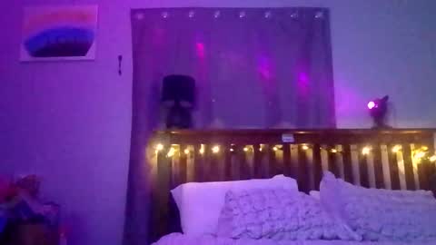 timbowwow online show from December 22, 6:16 pm