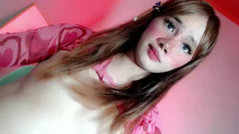 Snapshot of timea_slut69xx chatting on May 23, 10:52 am Happy Birthday To Me online show from May 23, 10:52 am