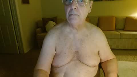 Snapshot of timealone120000 chatting on February 3, 2:53 am timealone120000 online show from February 3, 2:53 am