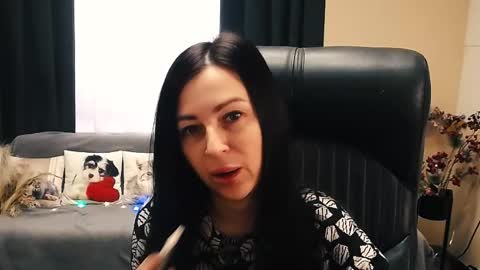 Luisa online show from October 30, 8:38 am