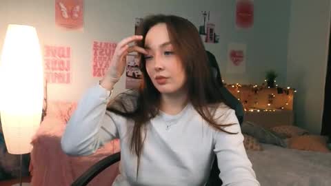 Mia online show from January 8, 7:27 pm