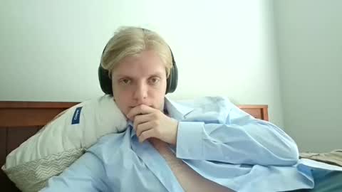 Snapshot of timintexas13 chatting on May 31, 9:27 pm timintexas13 online show from May 31, 9:27 pm