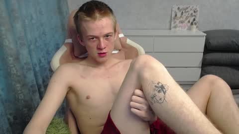 Snapshot of timmy7topcut chatting on December 27, 9:17 am Timmy online show from December 27, 9:17 am