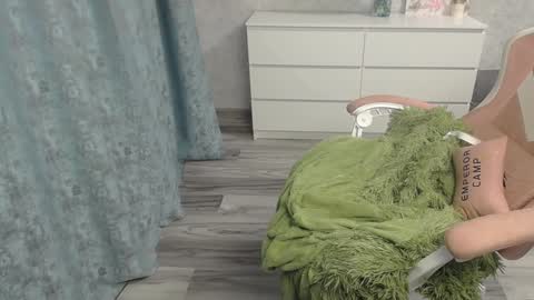 Snapshot of timmy7topcut chatting on December 30, 3:24 pm Timmy online show from December 30, 3:24 pm