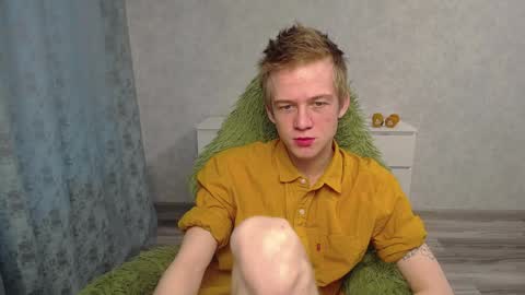 Snapshot of timmy7topcut chatting on January 23, 10:11 am Timmy online show from January 23, 10:11 am