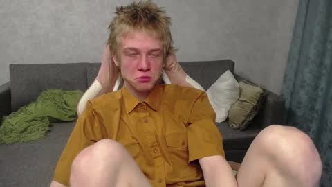 Snapshot of timmy7topcut chatting on March 10, 3:30 pm Timmy online show from March 10, 3:30 pm