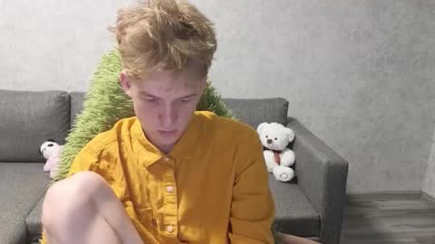 Snapshot of timmy7topcut chatting on September 13, 3:45 pm Timmy online show from September 13, 3:45 pm