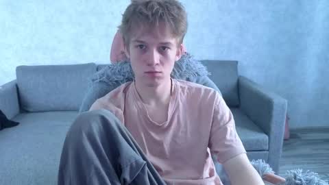Snapshot of timmy7topcut chatting on March 6, 4:31 am Timmy online show from March 6, 4:31 am