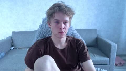 Snapshot of timmy7topcut chatting on March 13, 7:59 am Timmy online show from March 13, 7:59 am