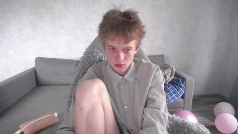 Snapshot of timmy7topcut chatting on April 15, 9:49 am Timmy online show from April 15, 9:49 am