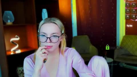 tina_golden1 online show from April 5, 12:52 am