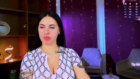 tina_golden1 online show from April 26, 1:47 am