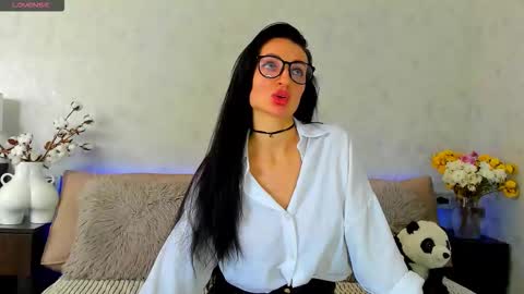 Tina online show from October 31, 9:21 am