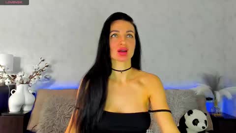 Tina online show from November 5, 11:21 am