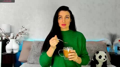 Tina online show from January 18, 11:36 am