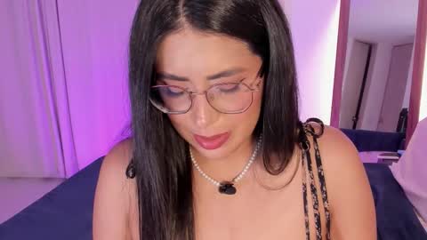 Snapshot of tina_olsen07 chatting on February 20, 10:43 pm tina_olsen07 online show from February 20, 10:43 pm