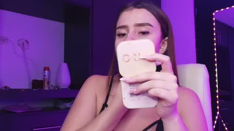 Snapshot of tinaajones_ chatting on April 19, 4:56 am Tina online show from April 19, 4:56 am