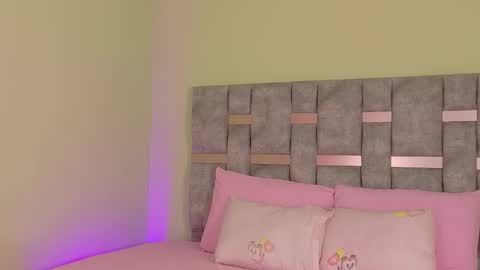 Tina online show from March 17, 5:16 pm