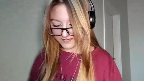 Kate online show from February 28, 3:57 pm