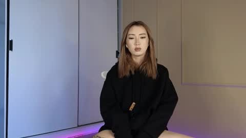 Tina online show from September 22, 5:53 am