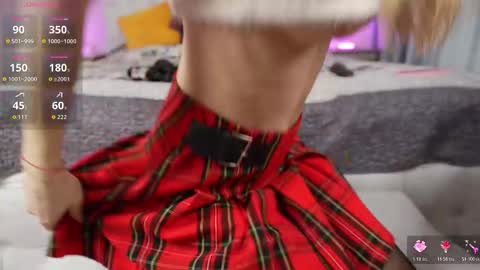 Tinna Angel online show from March 3, 8:09 am