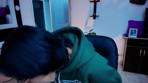 I AM BELLA  ----------- follow my  IG  TINNS 69 online show from January 15, 2:17 am