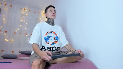 TINNY AND CANDY online show from November 7, 11:54 am