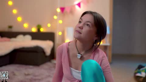 Lyssa     online show from December 2, 1:57 pm