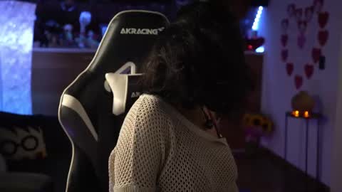 Snapshot of tiny_panther chatting on February 14, 10:04 pm Ana Molly online show from February 14, 10:04 pm