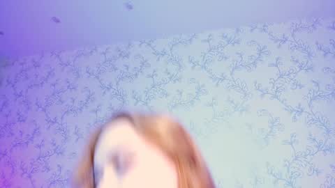 Snapshot of tiny_rony chatting on December 4, 9:18 am Rony online show from December 4, 9:18 am