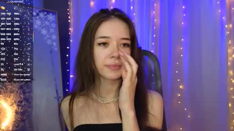 Annie online show from December 19, 6:09 am