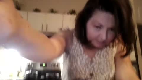 tinyassbossymilf online show from July 30, 7:07 am