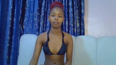 Snapshot of tinybarbie_ chatting on February 23, 9:23 pm Barbie online show from February 23, 9:23 pm