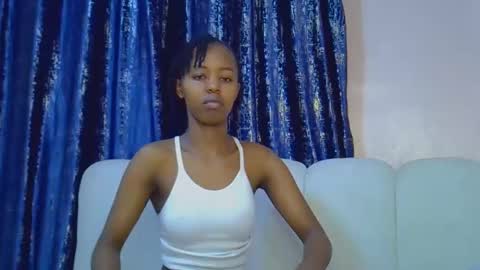 Snapshot of tinybarbie_ chatting on March 20, 7:08 pm Barbie online show from March 20, 7:08 pm