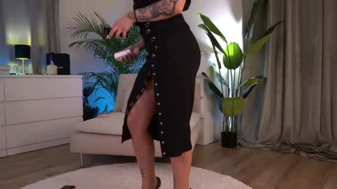 Anissa online show from June 2, 2:52 pm