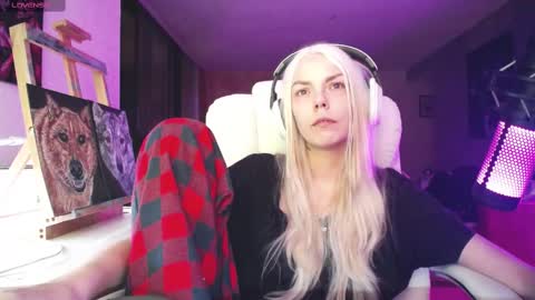 stage Kylie Sinner  brand CLITBAIT online show from September 22, 4:58 am