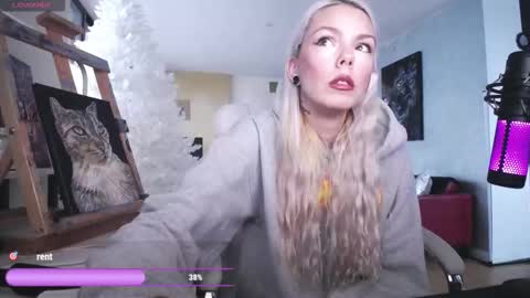 stage Kylie Sinner  brand CLITBAIT online show from February 23, 11:29 am