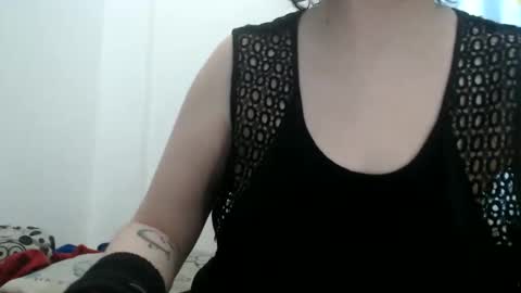 tinyslut66 online show from May 23, 9:35 am